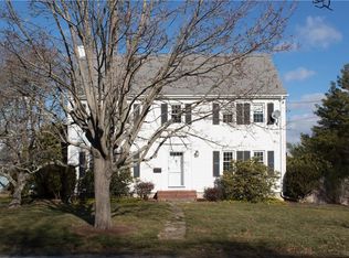72 Boulevard, Middletown, RI 02842