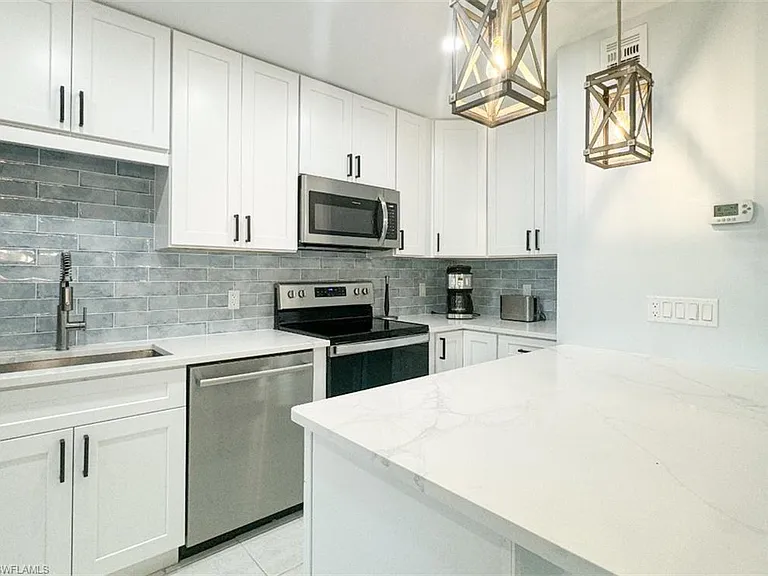 788 Park Shore Dr #D27 — Photo 18