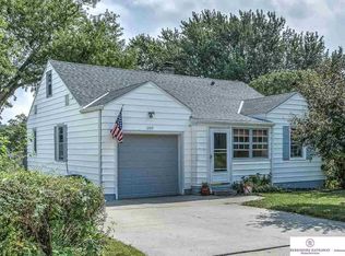 1209 S 62nd St, Omaha, NE 68106