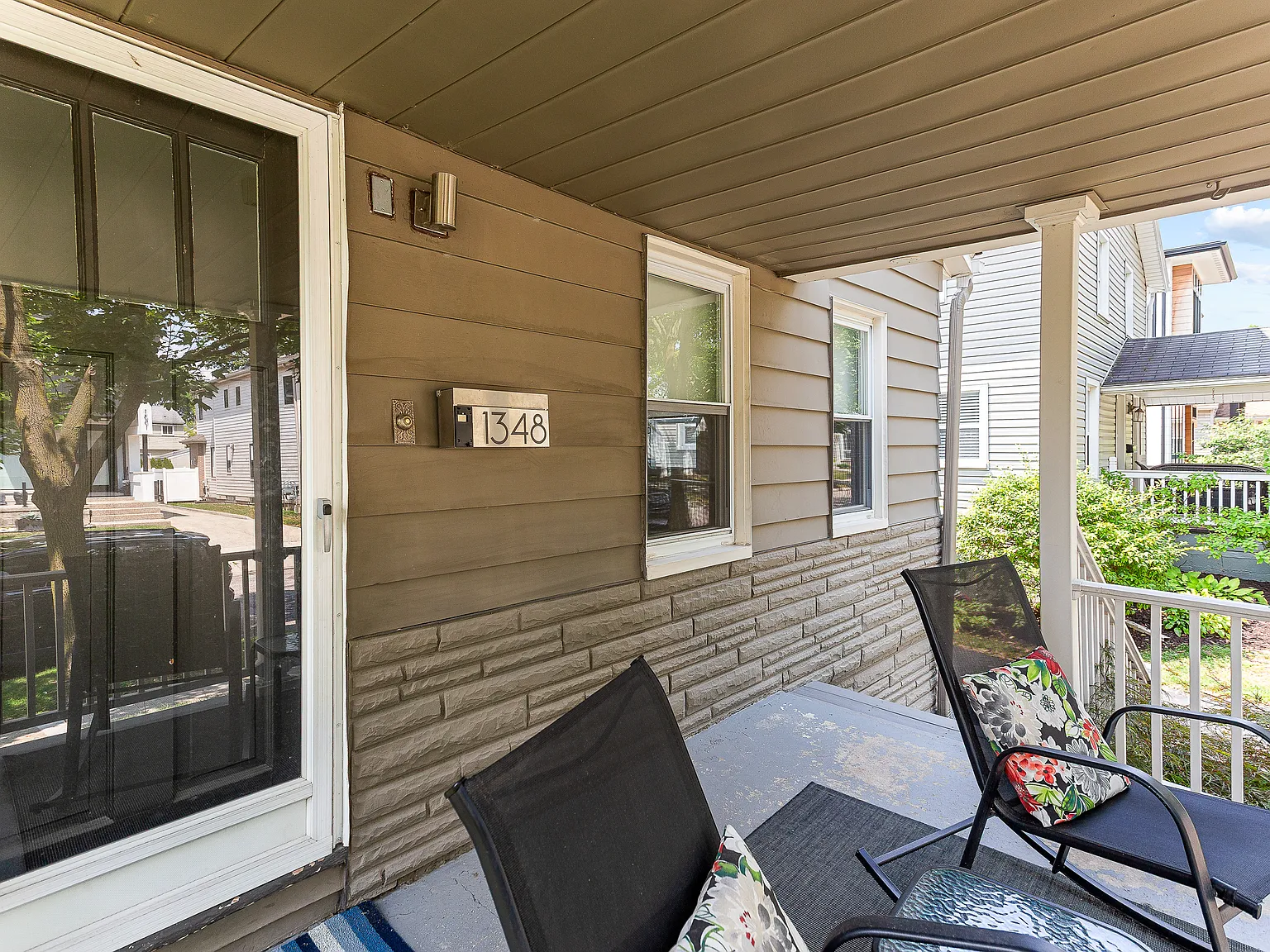 2 bed, 1038 sqft, $2,999 — Photo 4