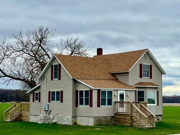 7872 W Peet Rd, Chesaning, MI 48616