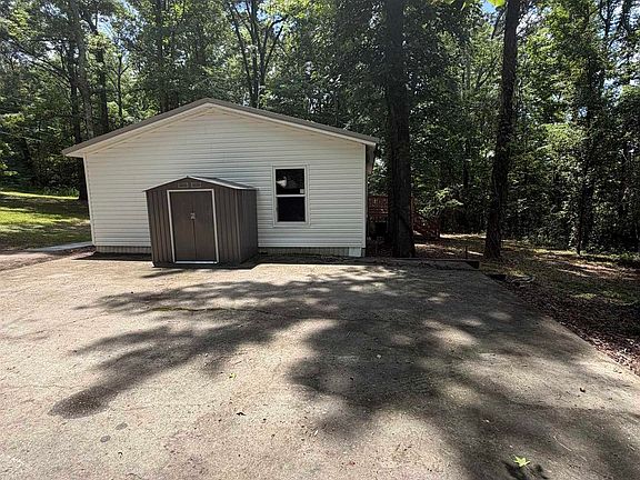 5th image of 7510 Hines Ln