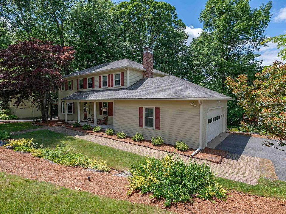 1st image of 3 Aspen Court