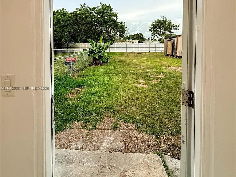 26741 SW 139th Ave #B — Photo 34