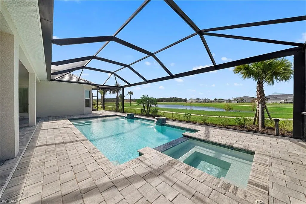 3 bed, 3.0 bath, 2815 sqft, $10,500 — Photo 2