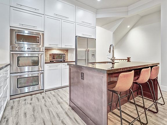 4th image of 3122 160th St #27