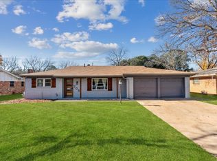 205 Belmont Dr, Hurst, TX 76053