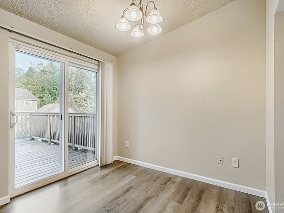 5th image of 10311 D Street E