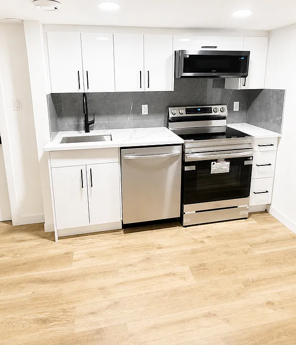 3 bed, 2.5 bath, $2,300 — Photo 4