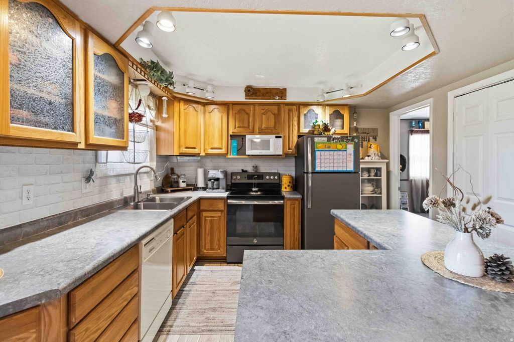 567 W 3200 S, Nibley, UT - View 6