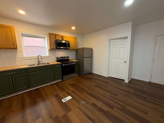 4th image of 3956 Pennsylvania Ave #466799AA0