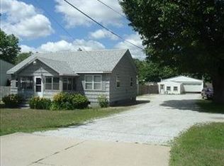 2530 S 11th St, Niles, MI 49120
