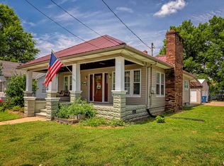 500 W Grand Ave, Carterville, IL 62918