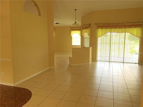 5th image of 6963 Americana Ave