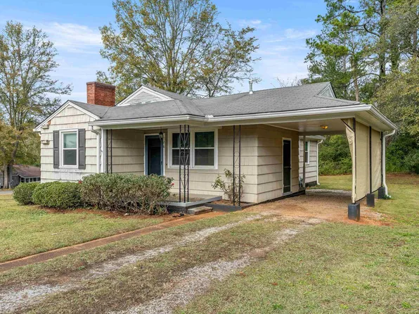 726 Glenwood Rd, Talladega, AL 35160