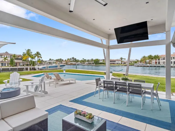 35 Castle Harbor Is, Fort Lauderdale, FL 33308