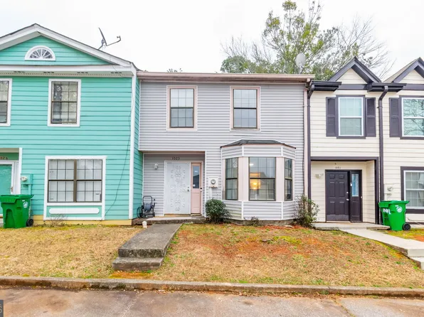 1023 Thorn Woode Ln, Stone Mountain, GA 30083