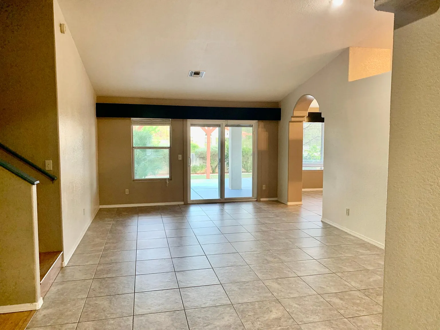7320 E Knollwood Dr — Photo 3