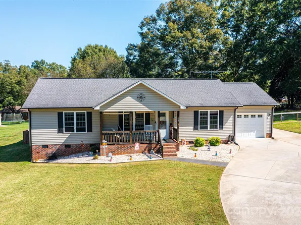 515 W Main St, Maiden, NC 28650