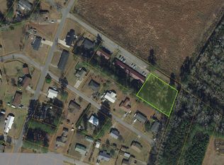 4824 Holly St, Loris, SC 29569