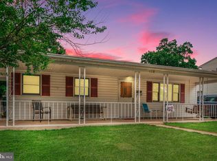 118 Walden St, Manassas Park, VA 20111