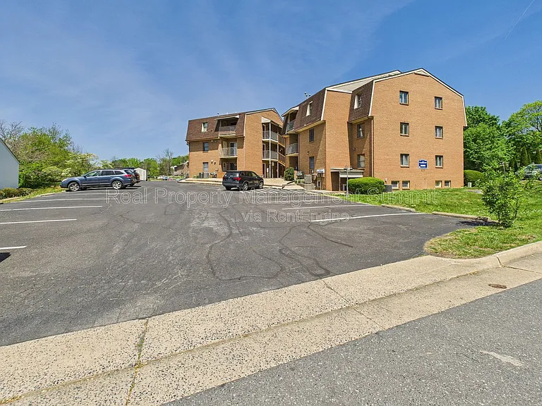 325 Campbell St. — Photo 21
