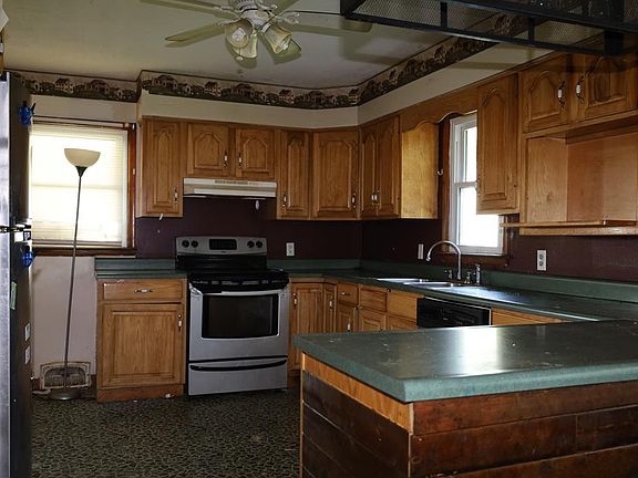 4th image of 166 Crull St