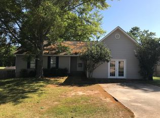 102 Eric Dr, Bonaire, GA 31005
