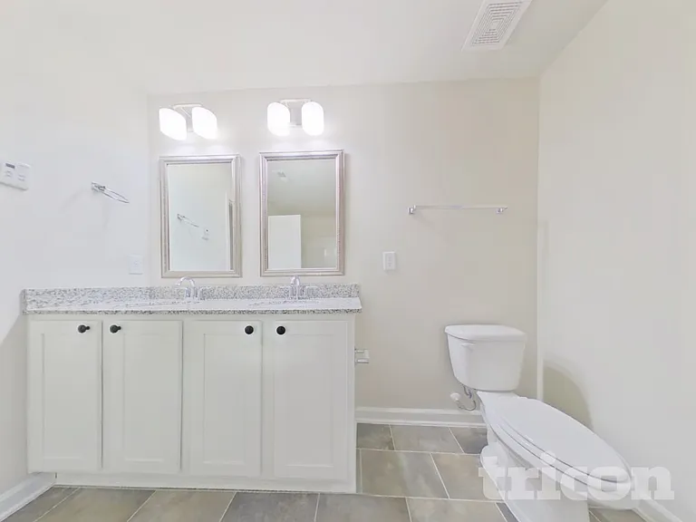 717 Vanguard St — Photo 9
