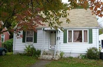 2nd image of 213 Meadowside Rd