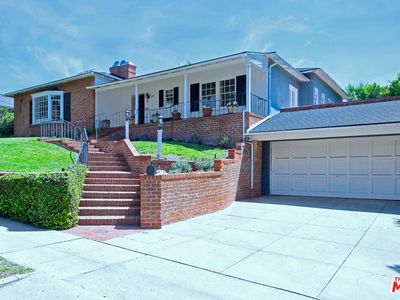 11154 Montana Ave, Los Angeles, CA, 90049