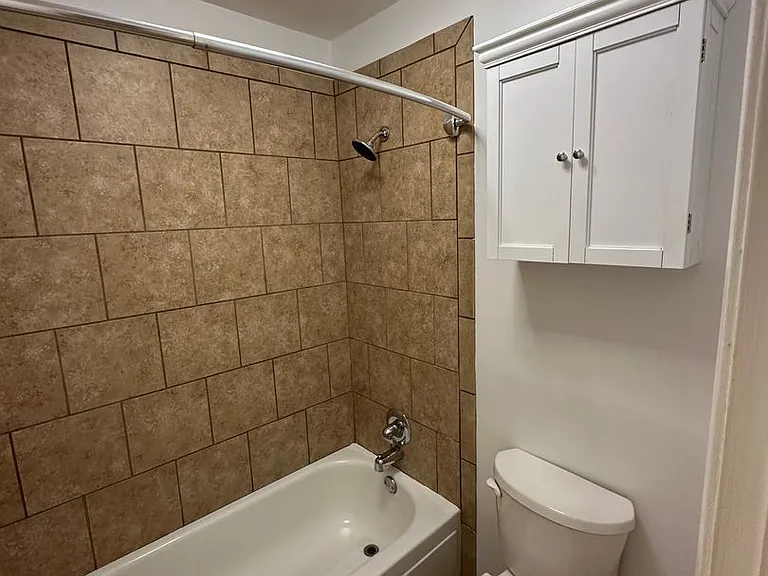 635 Patterson St #2 — Photo 7