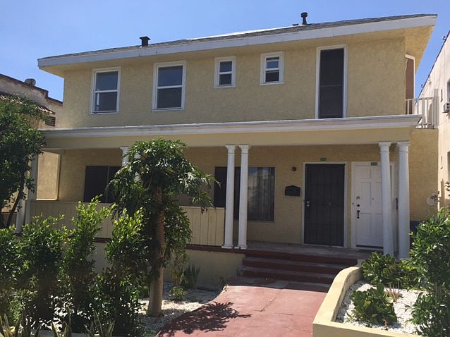 1st image of 421 Normandie Pl #1/2