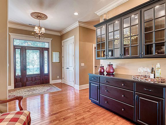 4th image of 14135 Worthington Ct
