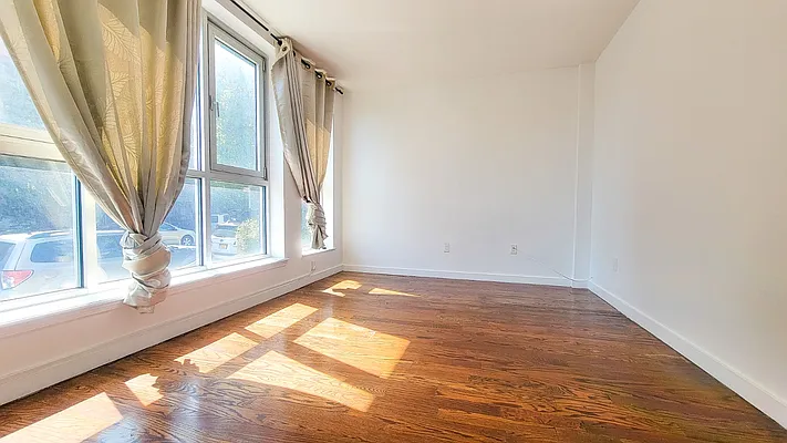 Rented by FLATS & PADS LLC | media 12