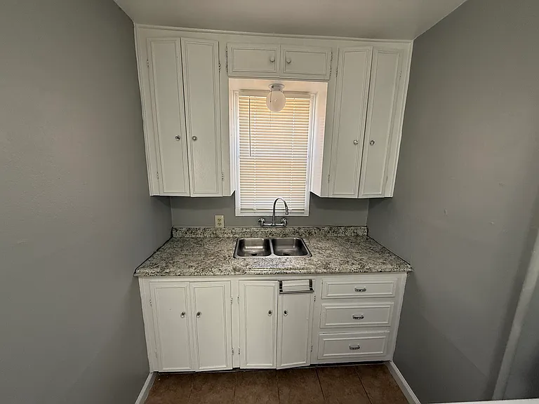759 W Church Ave #759 — Photo 8