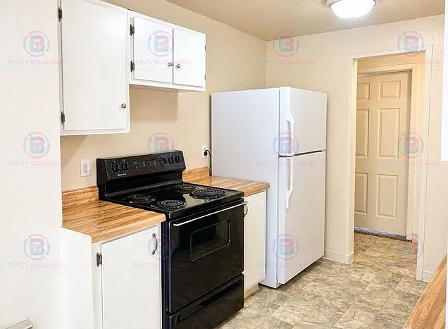 6 bed, 3.0 bath, 1572 sqft, $3,399 — Photo 2