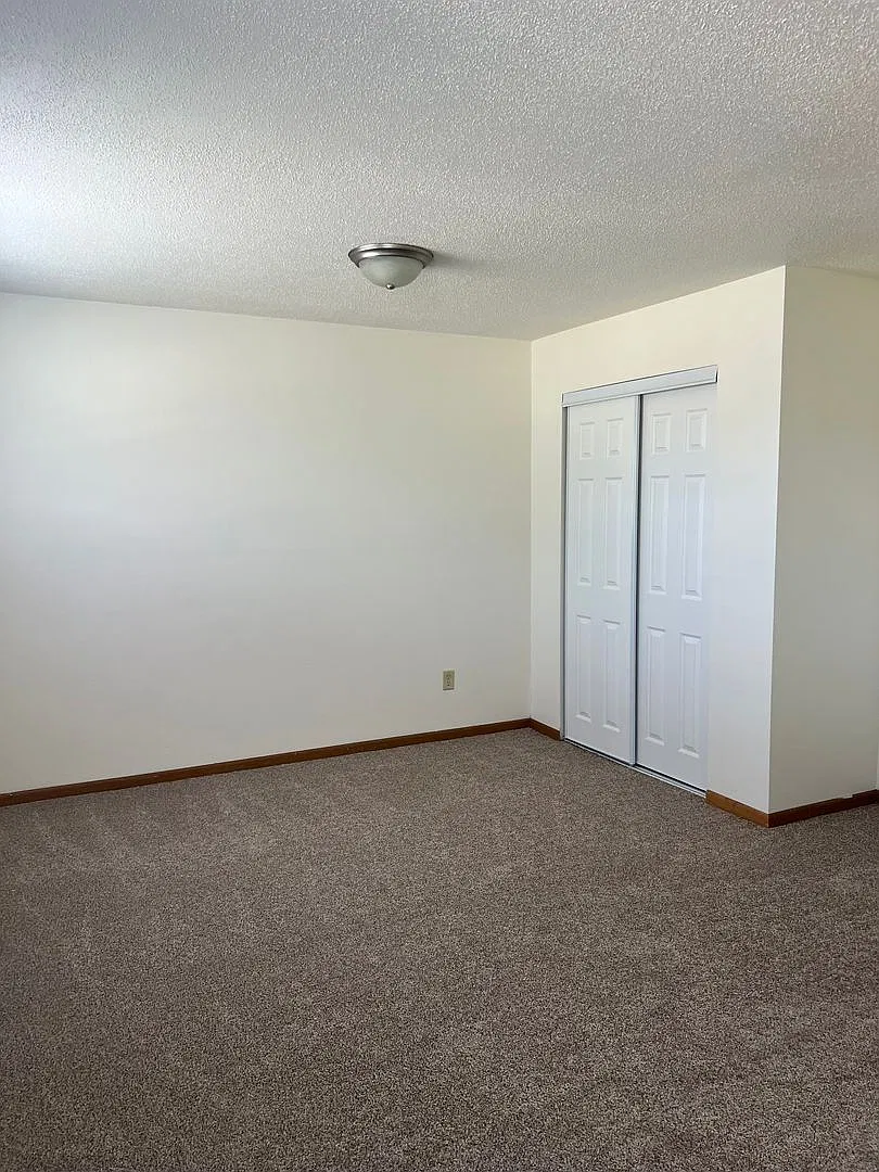 150 Sumner Street — Photo 4