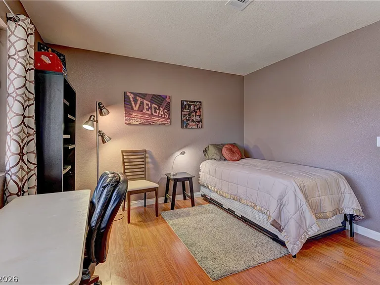 8912 Signal Terrace Dr — Photo 17