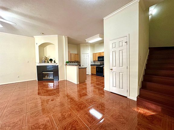5th image of 2710 Grants Lake Blvd Unit L7