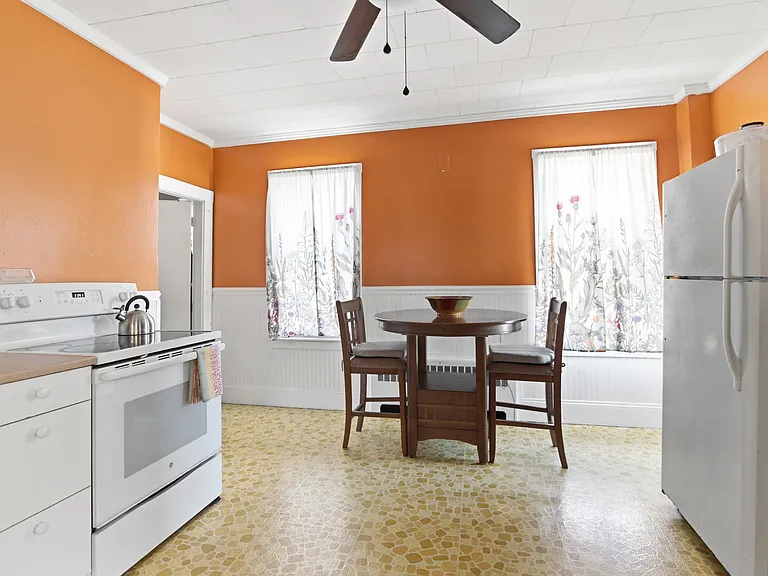 113 Nightingale Ave #1 — Photo 5