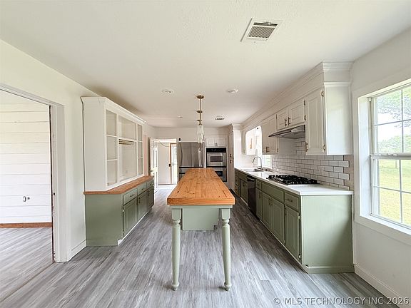 5th image of 3485 Nelson Rd