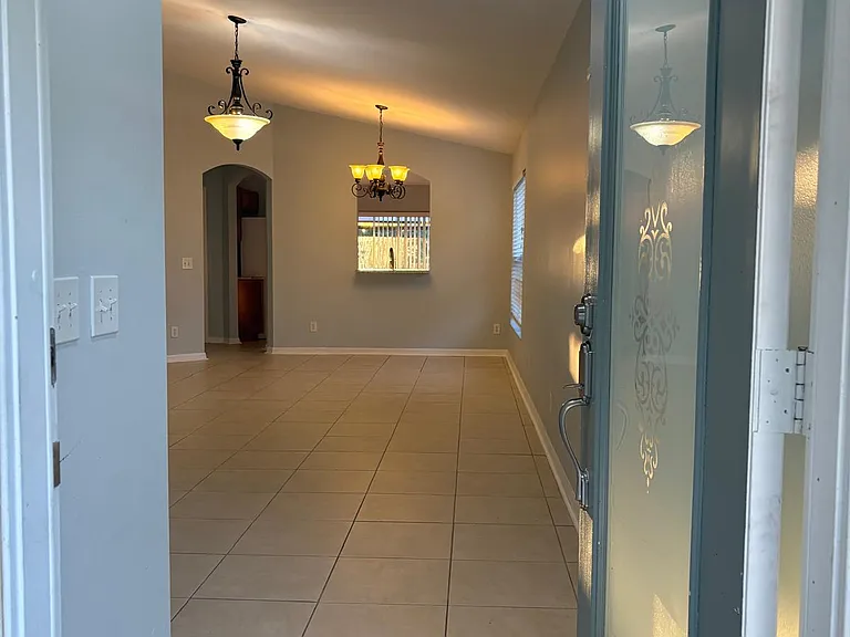 4233 Bethpage Ct — Photo 2