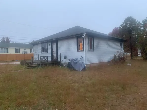 17 Canterbury Road, Concord, NH 03301