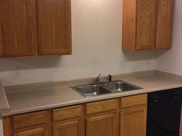 1221 University Ave #C-303 — Photo 5