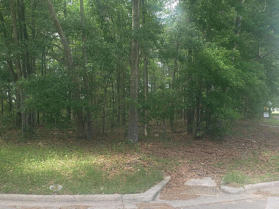 2nd image of Thomas Rd