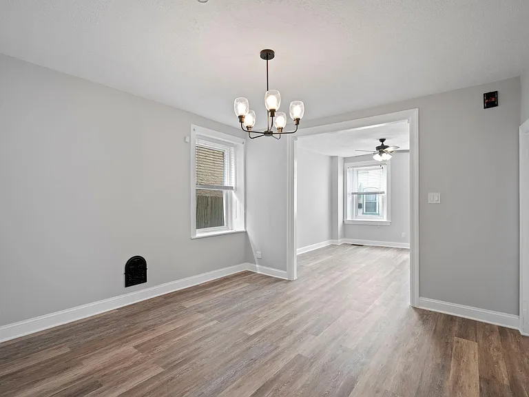 4523 Baker St — Photo 10