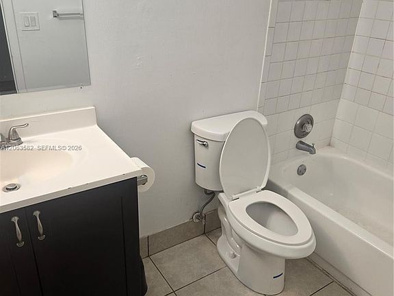 4th image of 2450 Jackson St APT D
