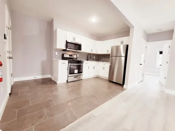 131 Monticello Avenue image 18 of 27