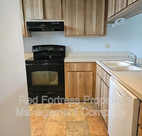 4031 SW 7th Pl — Photo 4